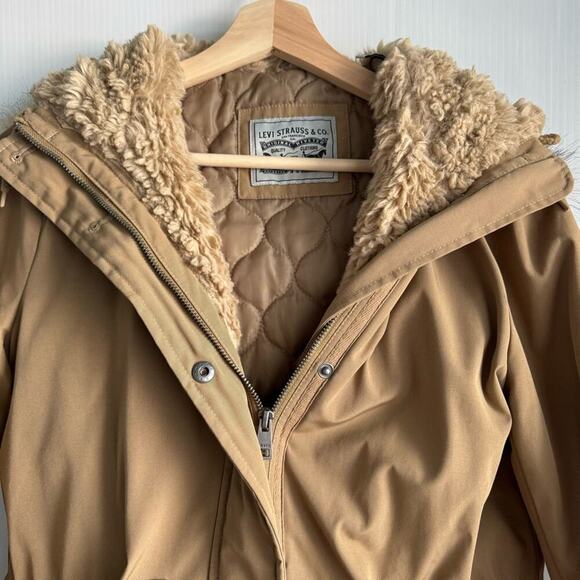 Levi’s Artic Cloth faux fur lined hooded parka winter jacket size small tan - Picture 4 of 12